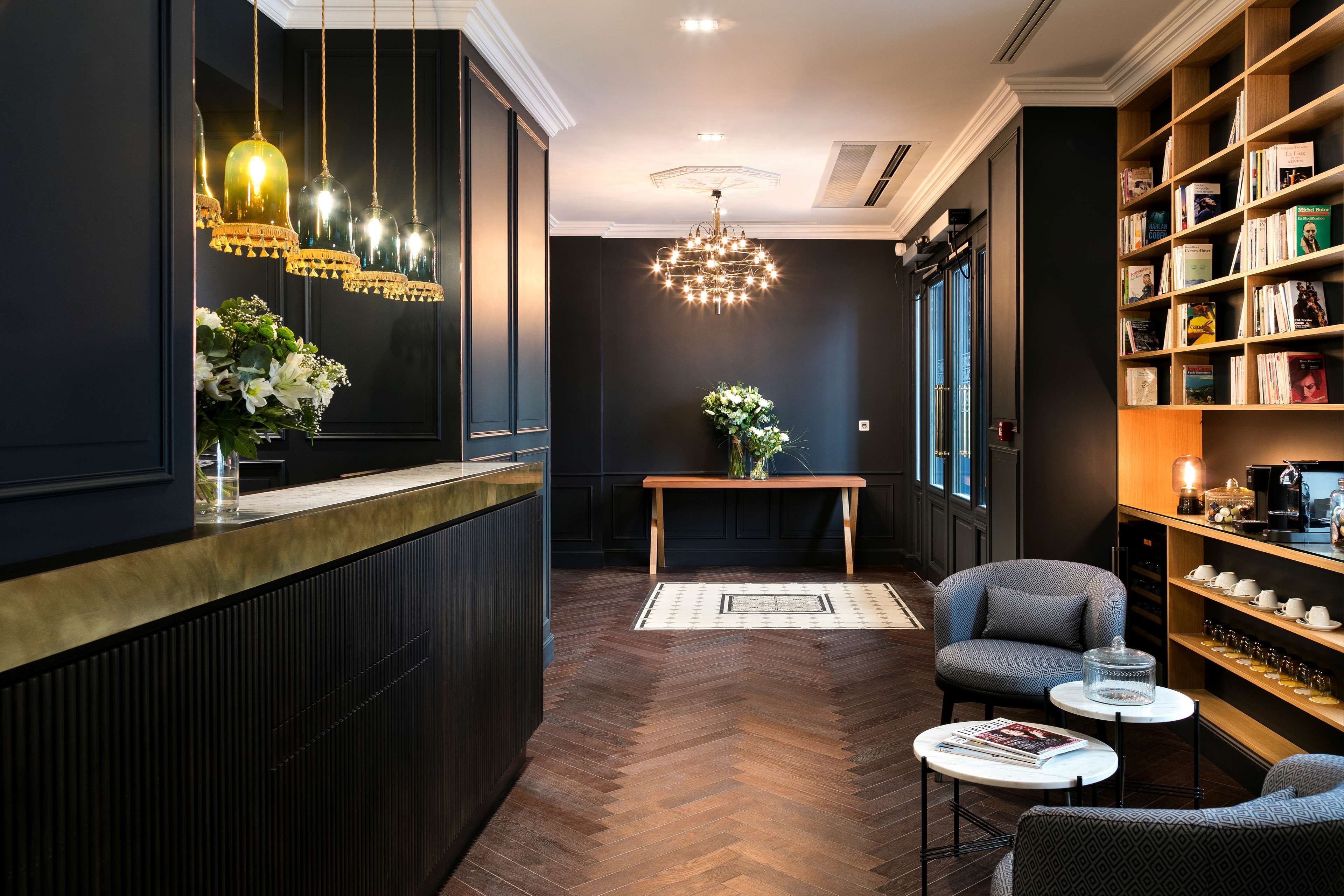 Lobby at Hotel Square Louvois, PARIS