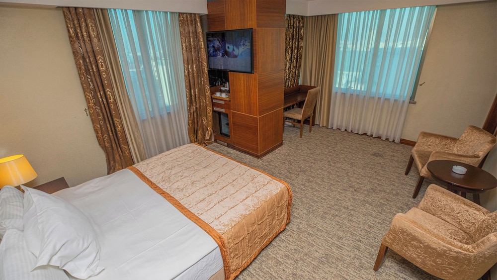 Vivaldi CE Gold Hotel 22/67