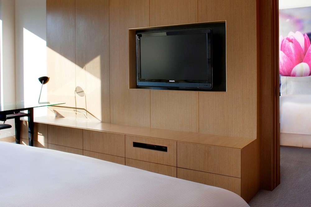 The Westin Hyderabad Mindspace 30/80