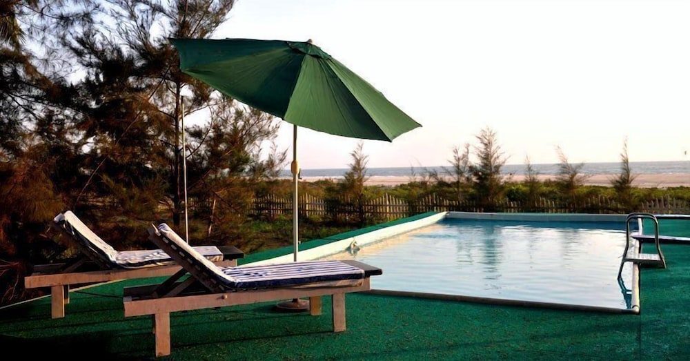 MONTEGO BAY BEACH VILLAGE 45/50