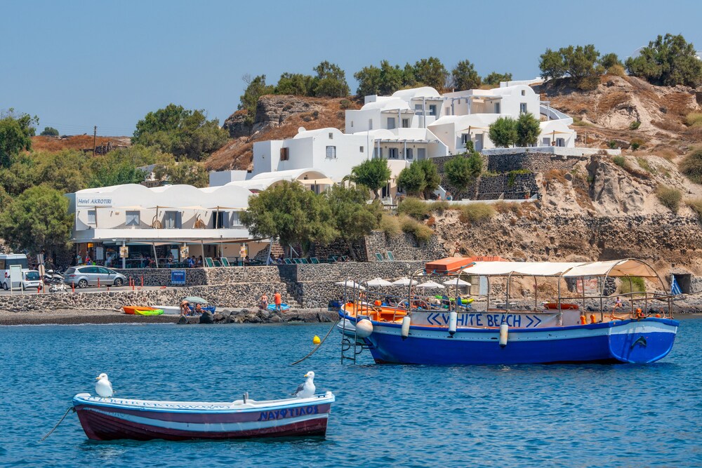 Akrotiri Hotel 28/50