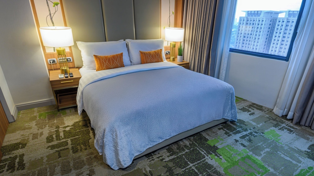 MCollection - Business & Leisure Stay in Eastwood City 6/42
