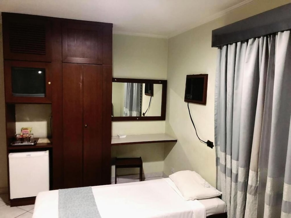 David Plaza Hotel 16/56
