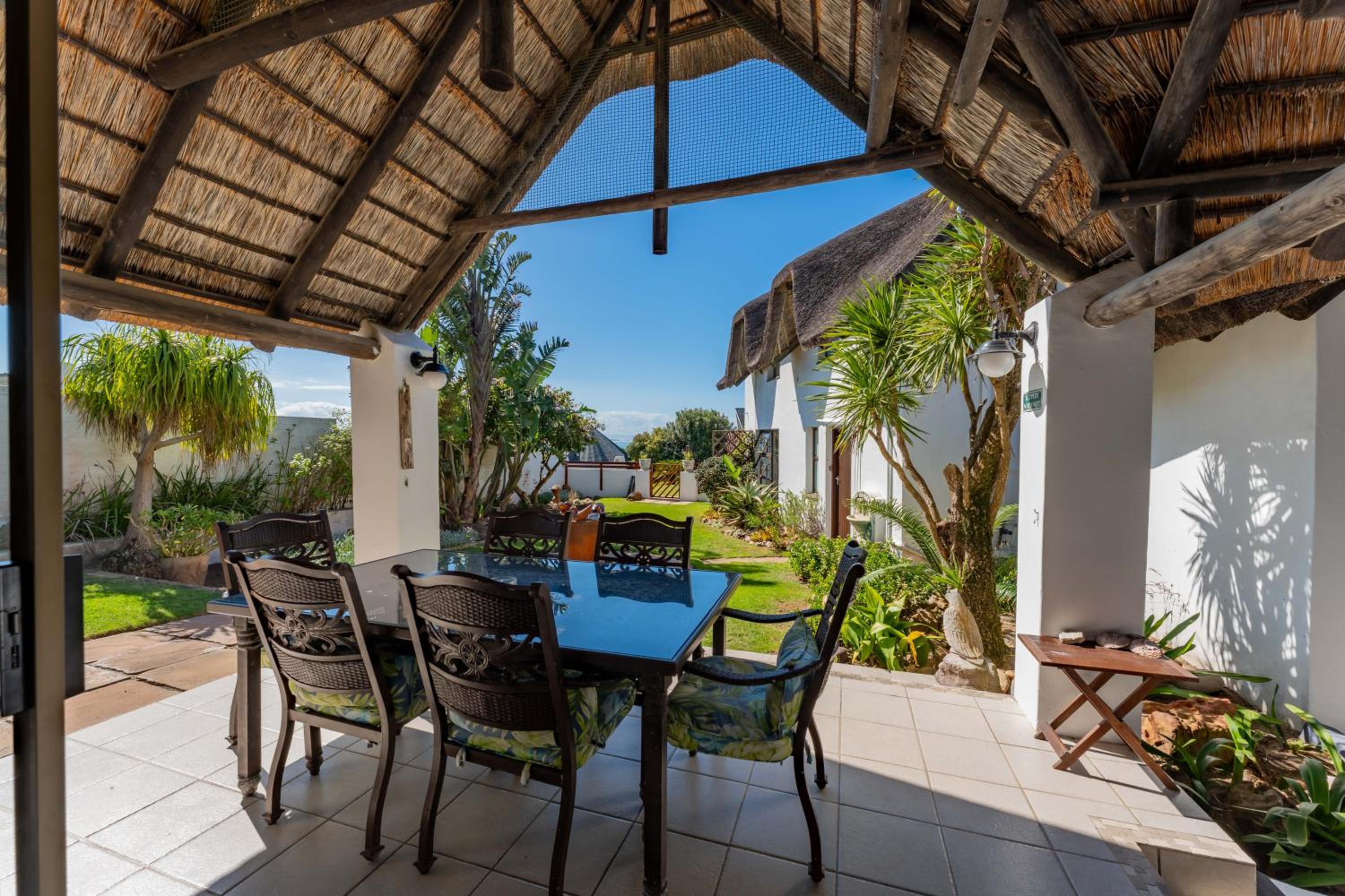 Cycads on Sea Guest House 6/9
