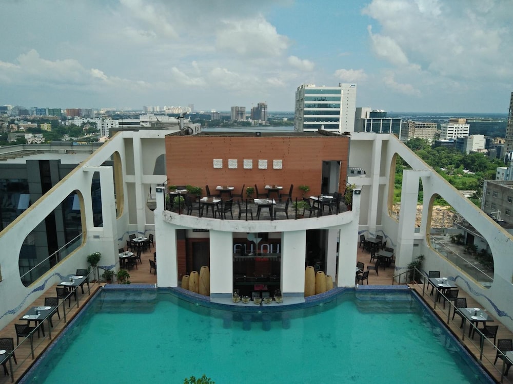 Senses Hotel 6/73