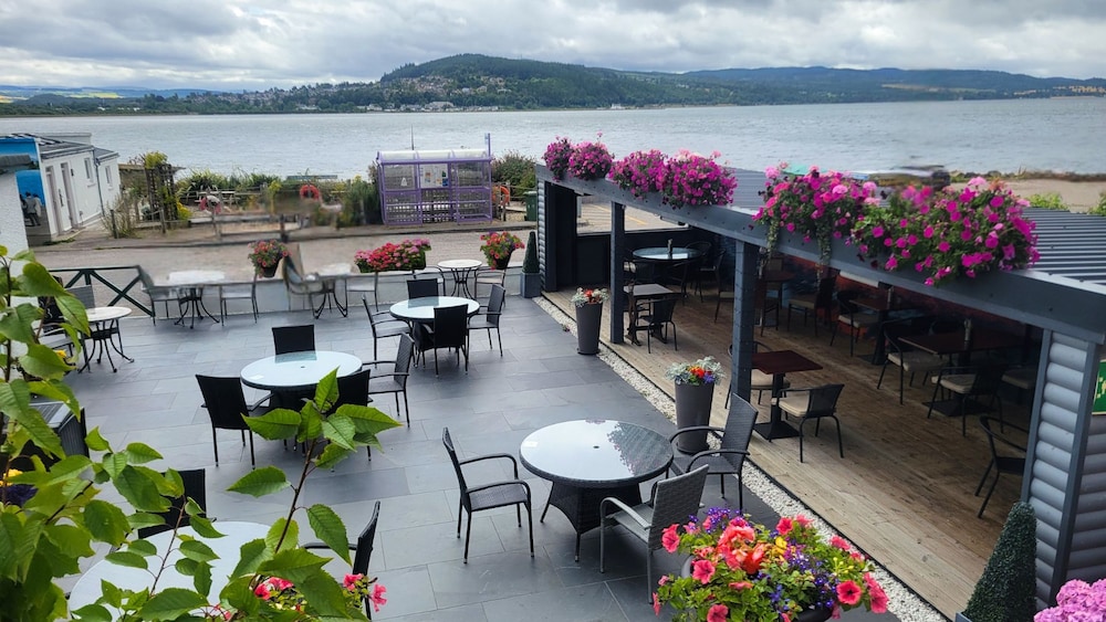 North Kessock Hotel 7/67