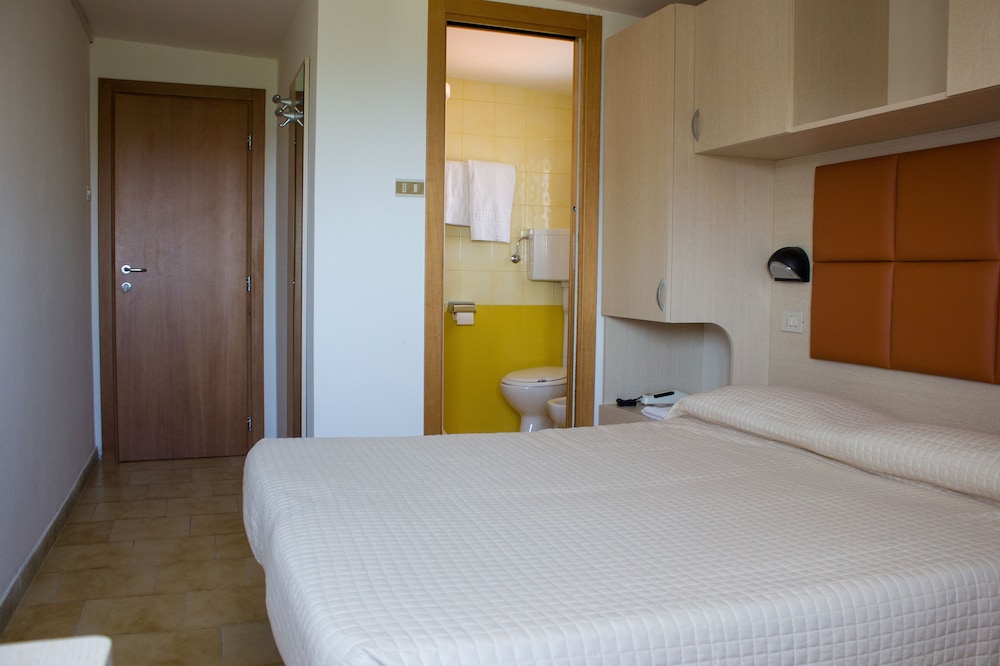 Hotel Stresa 41/66