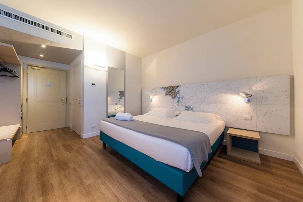 AIRPORT HOTEL BERGAMO 16/42
