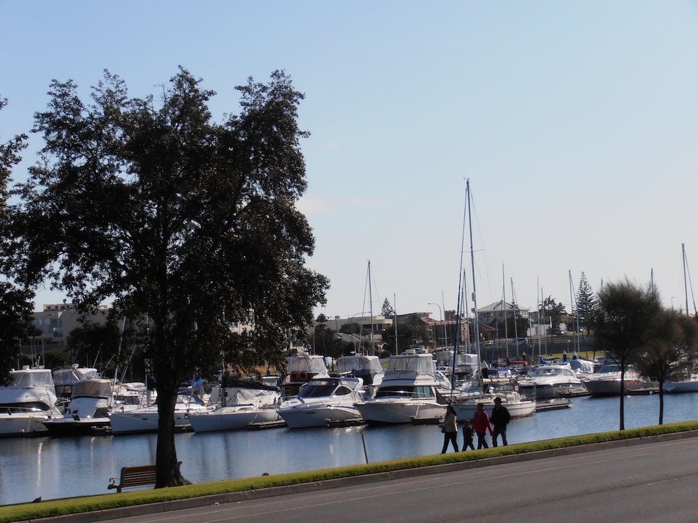 Haven Marina Motel 24/39