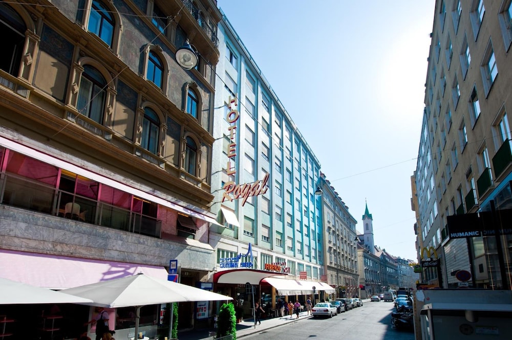 Hotel Royal 6/52