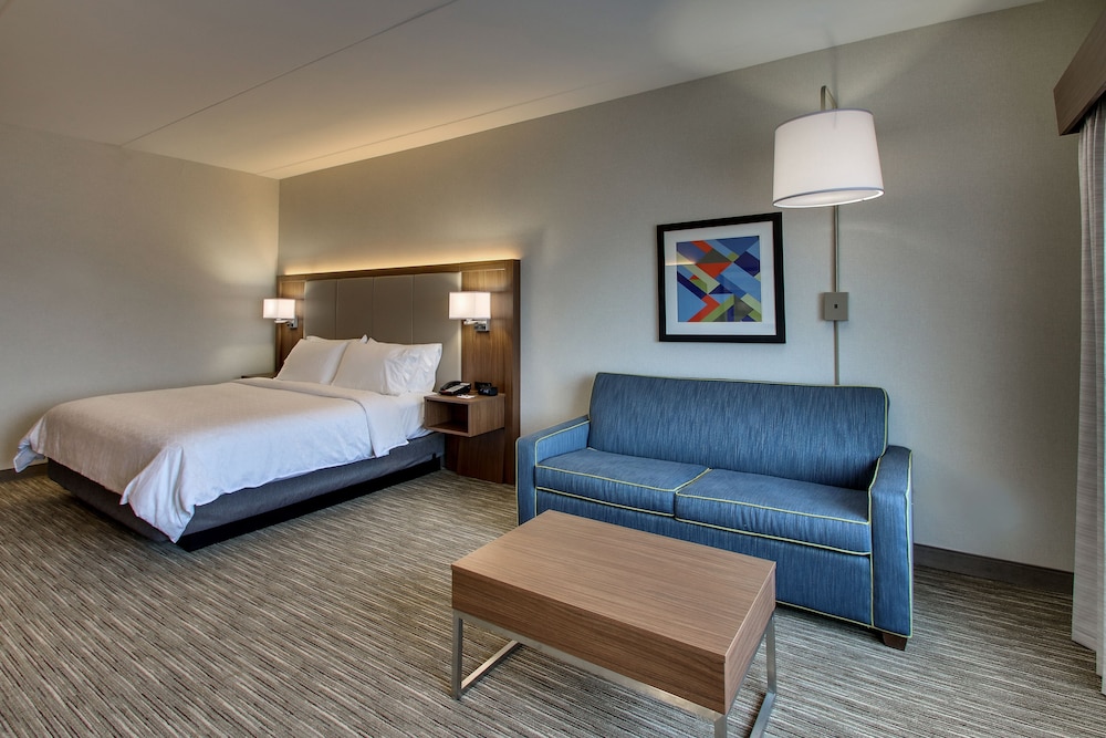 Holiday Inn Express & Suites Findlay North 19/52