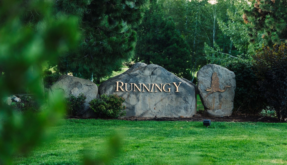 Running Y Ranch Resort 62/63