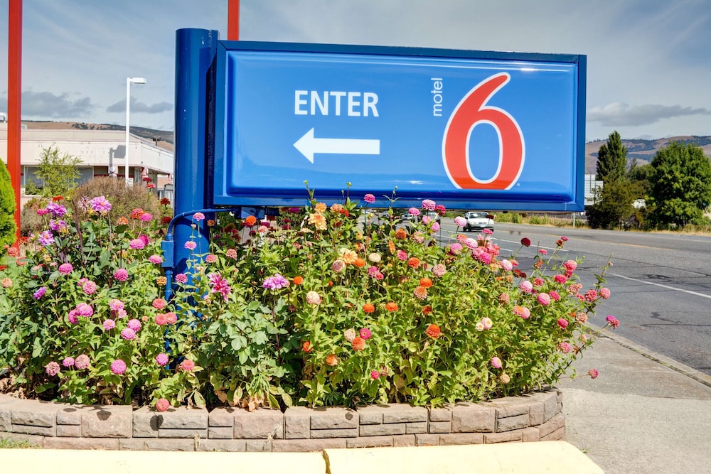 Motel6 The Dalles, OR 30/41