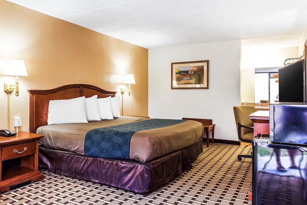 ROOM, KING BED, ACCESSIBLE
