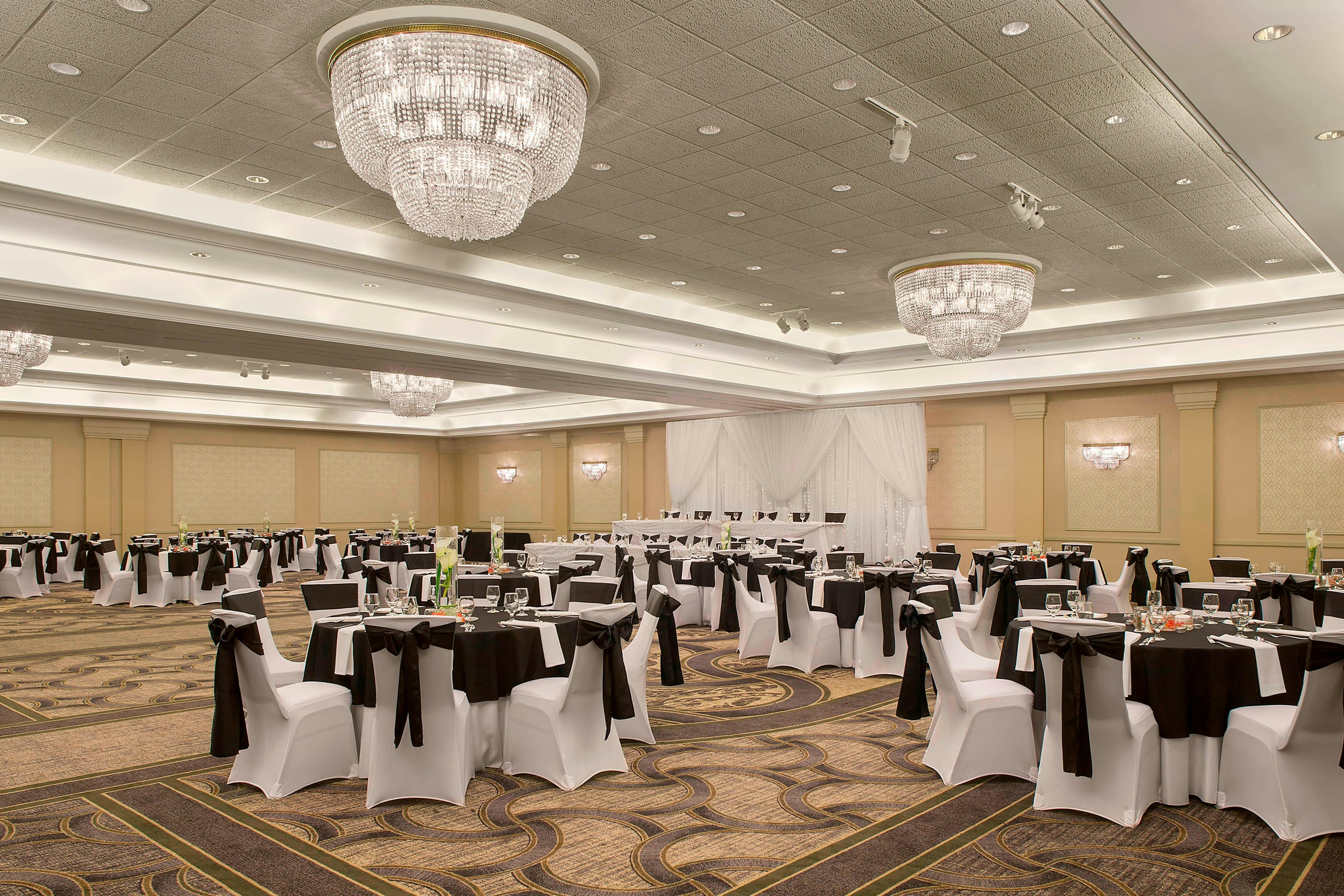 Sheraton Suites Akron Cuyahoga Falls 11/15