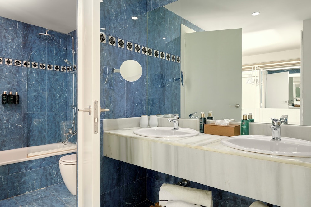 2 Bedrooms, Family, 2 King Beds, Private Garden، Melia Zahara Resort & Villas 3/3