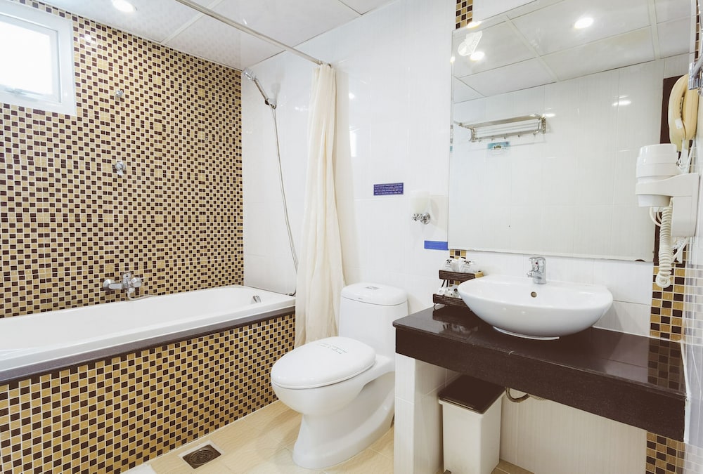 Duc Vuong Hotel 47/86