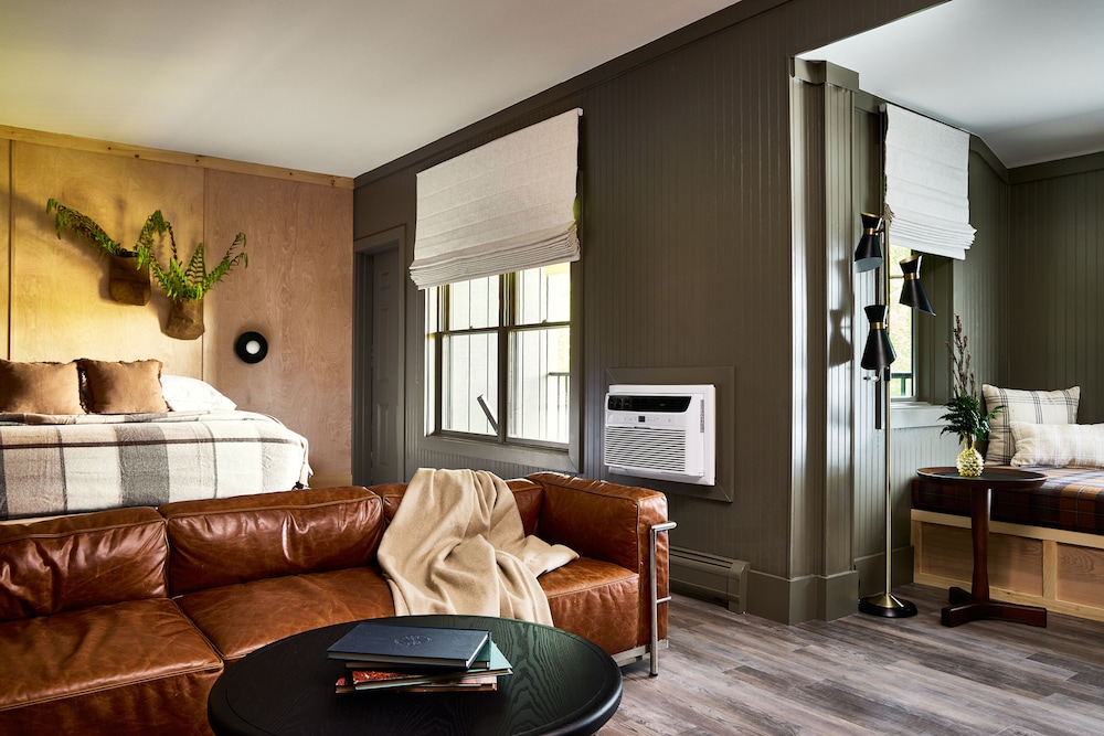 Cady, Junior Suite, King Bed, Sofa