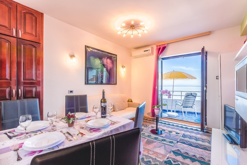 Villa Roses Apartments & Wellness 30/50