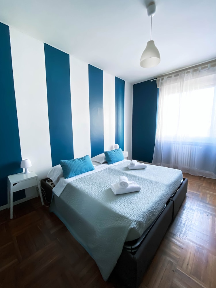 B&B I Am Here Gioia 71 16/37