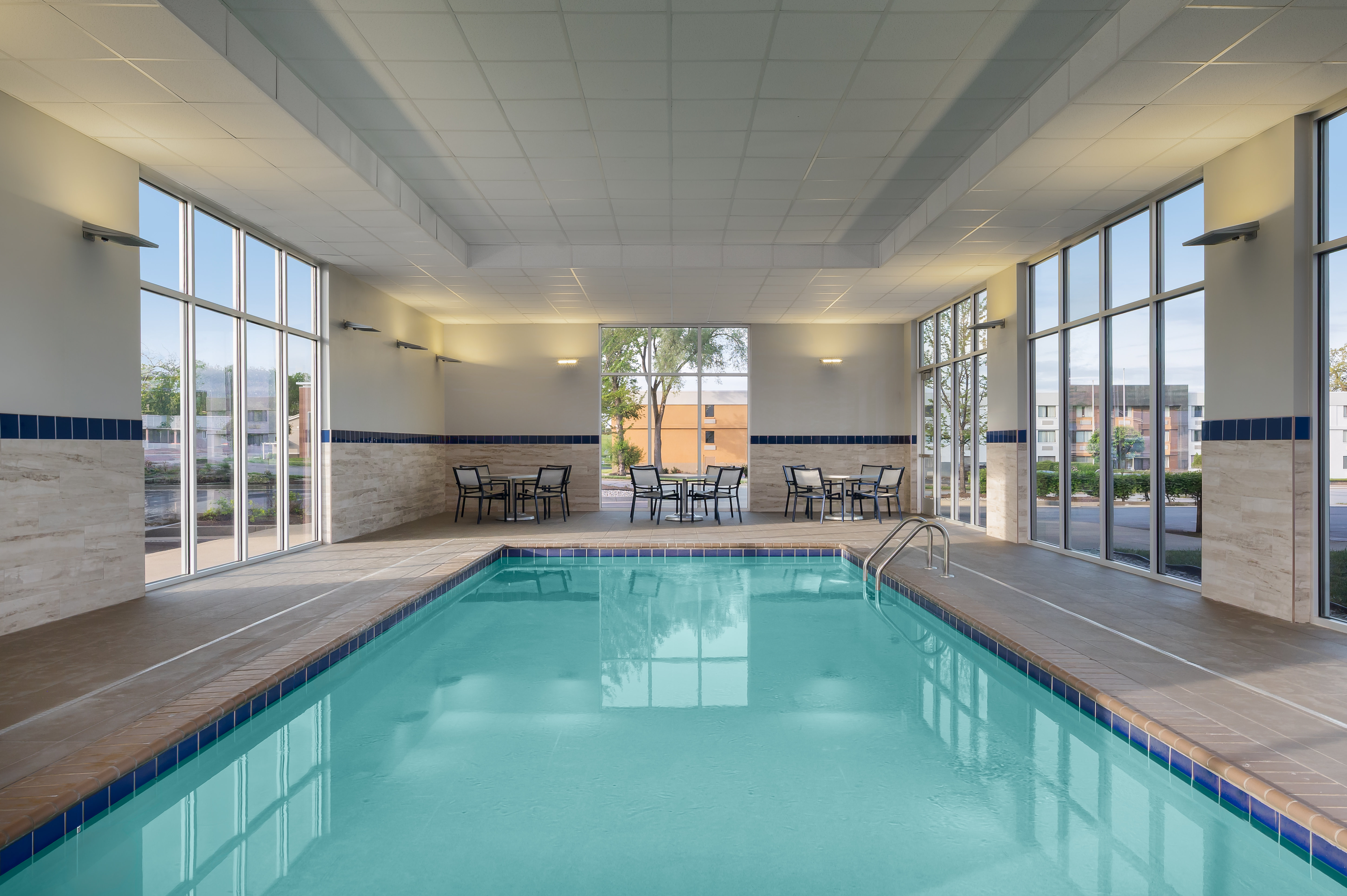 Glo Best Western Lexington 30/70