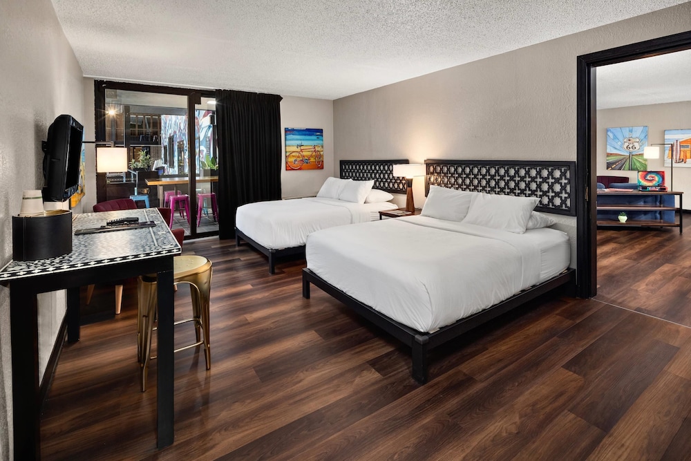The Highlander Hotel Iowa City, an Ascend Collection Hotel 23/58