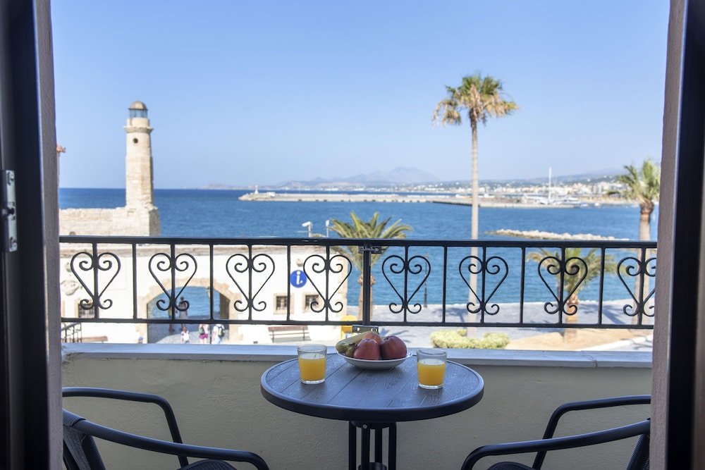 Faros Beach Hotel 29/42