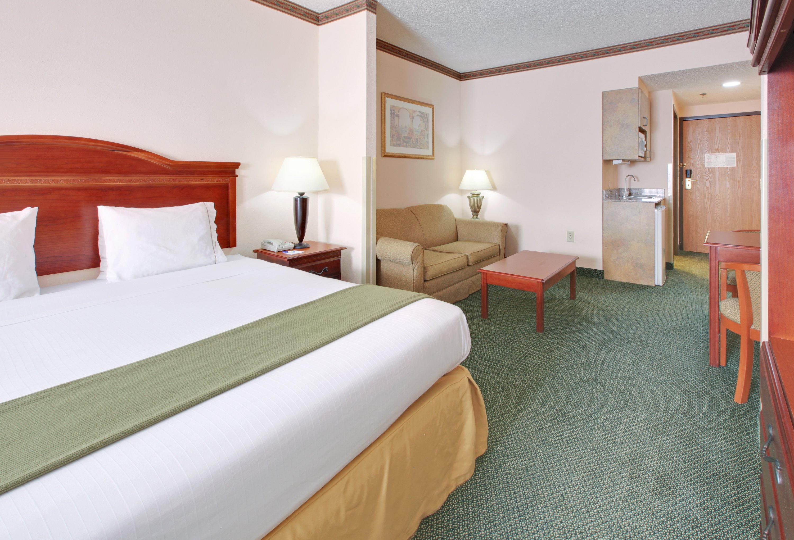 Holiday Inn Express Hotel And Suites Cleveland 14/35