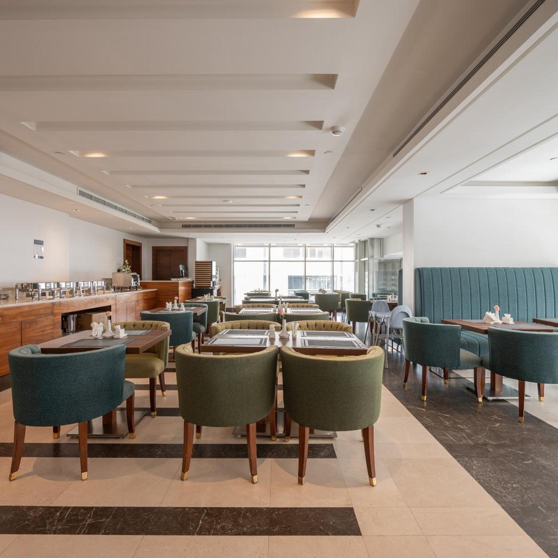 فندق ويك اند صاري(Weekend Hotel Sari) 74/80