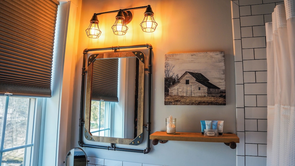 Old Mill Inn 30/51
