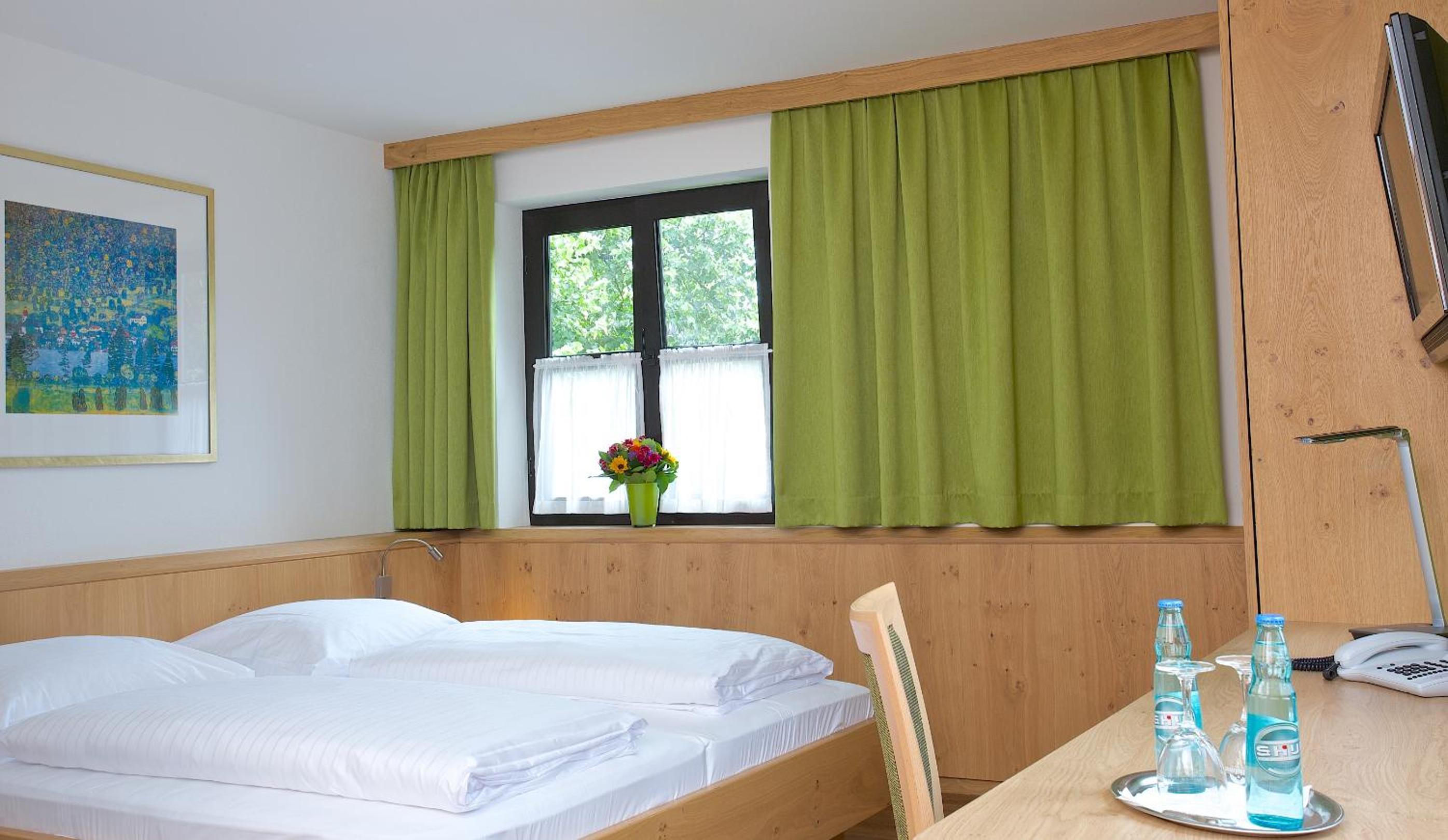 Hotel Gasthof zur Muhle 28/66