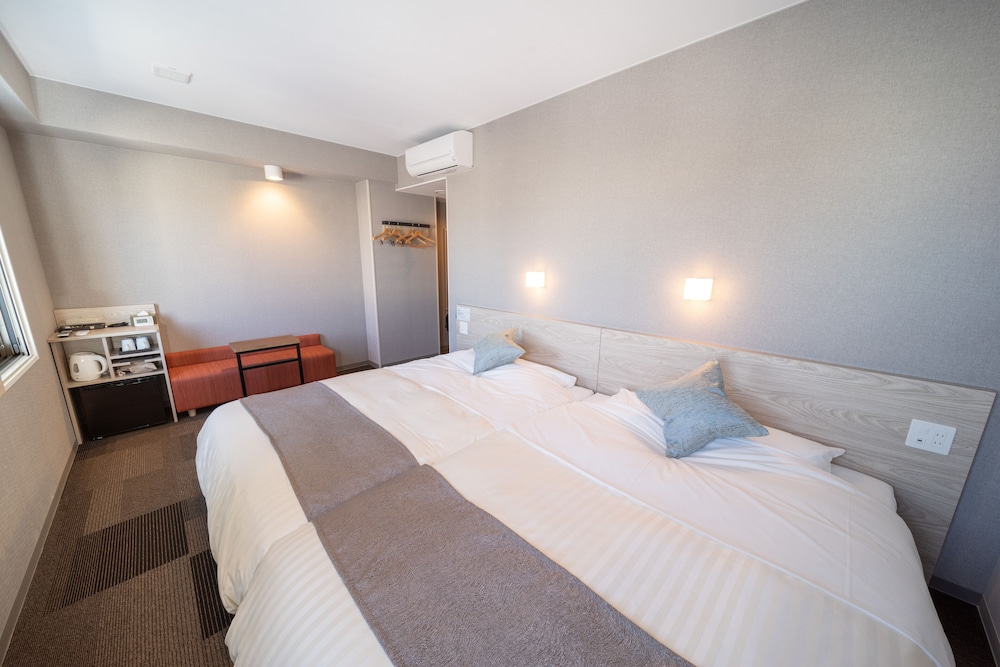 Super Hotel Premier Miyazaki Ichibangai 10/35