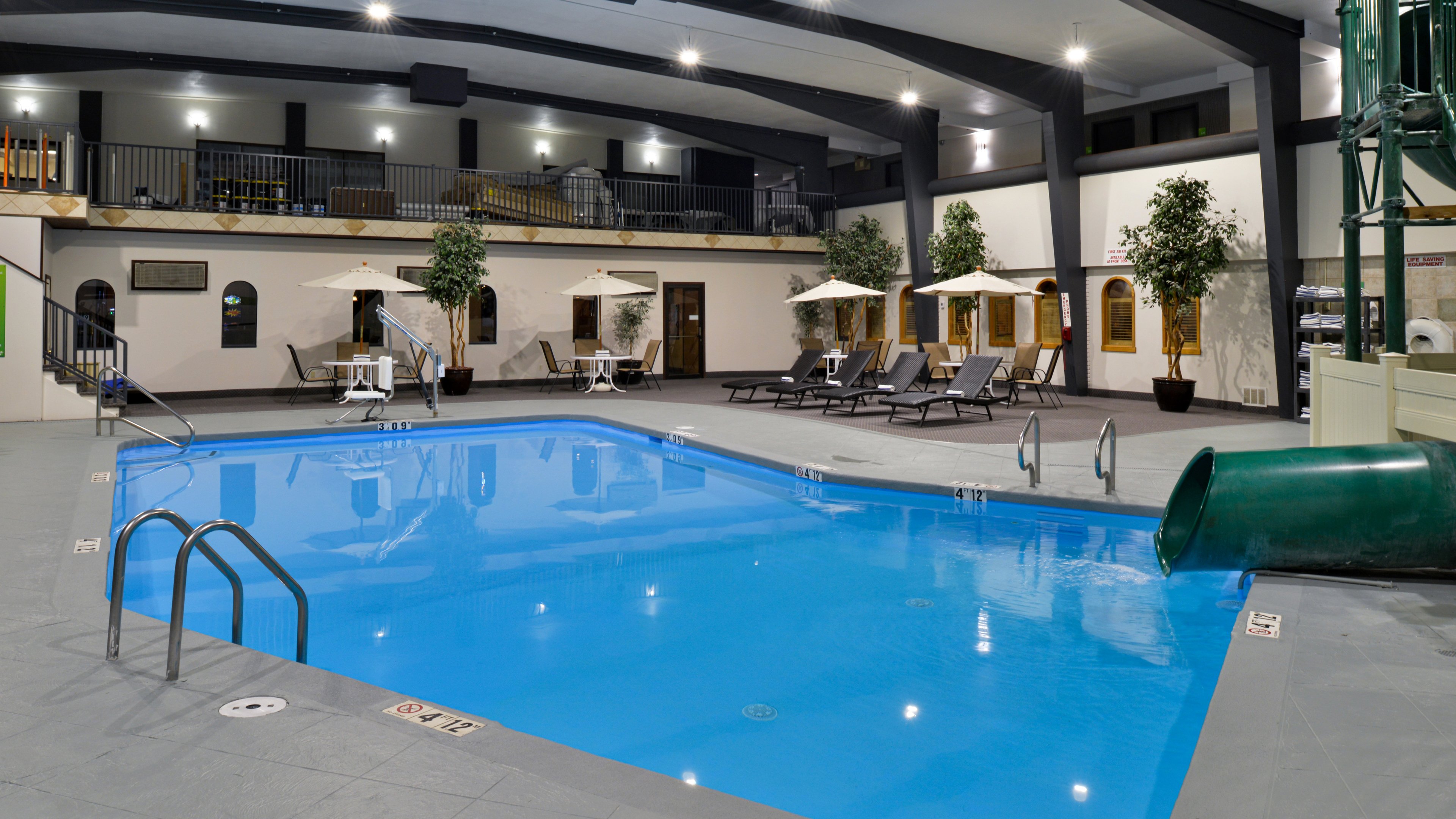 Holiday Inn Great Falls 29/74