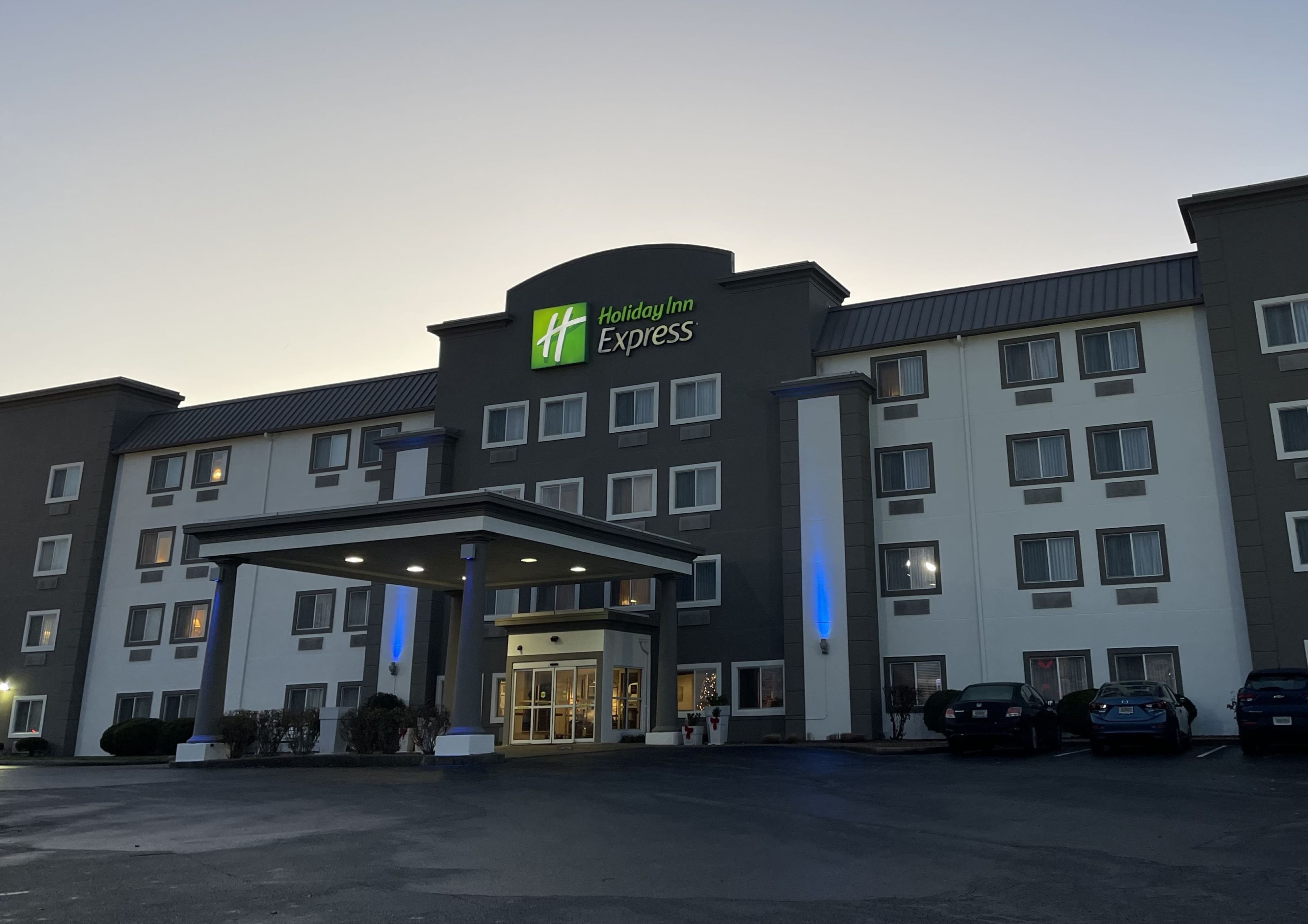 Holiday Inn Express Evansville - West 48/49