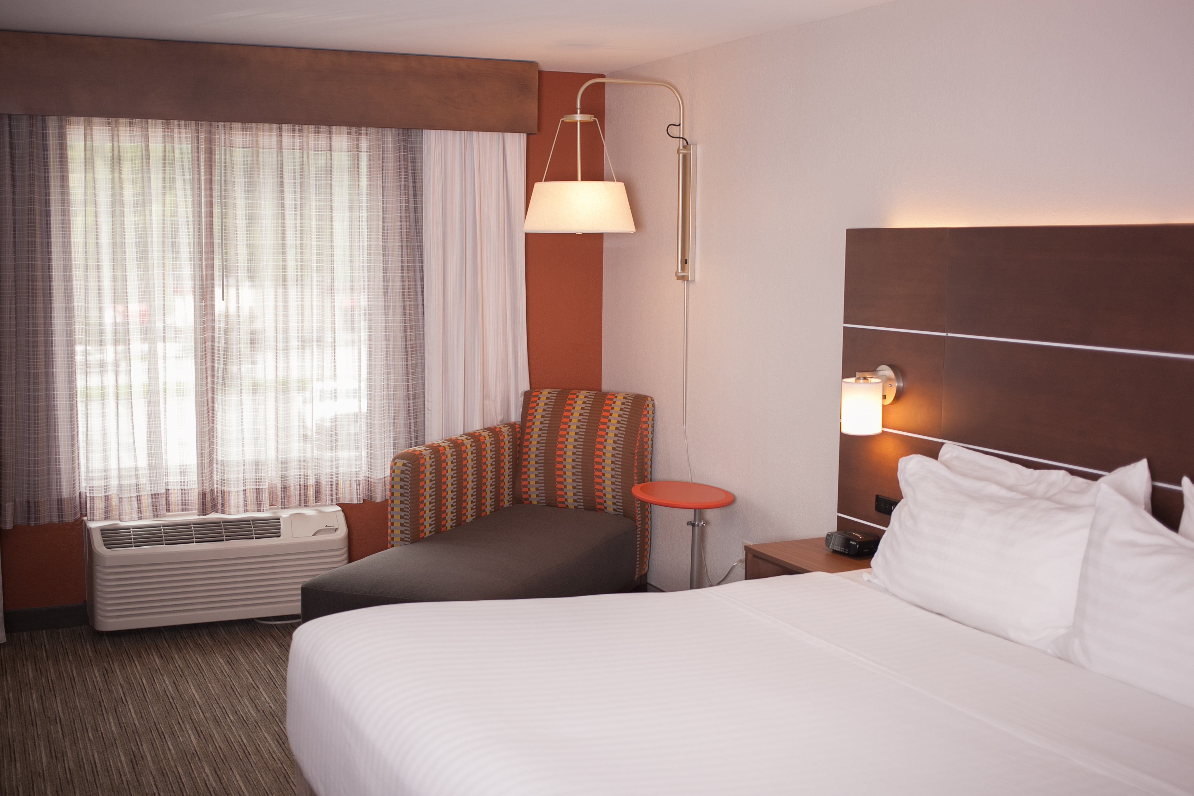 Leisure, King Bed