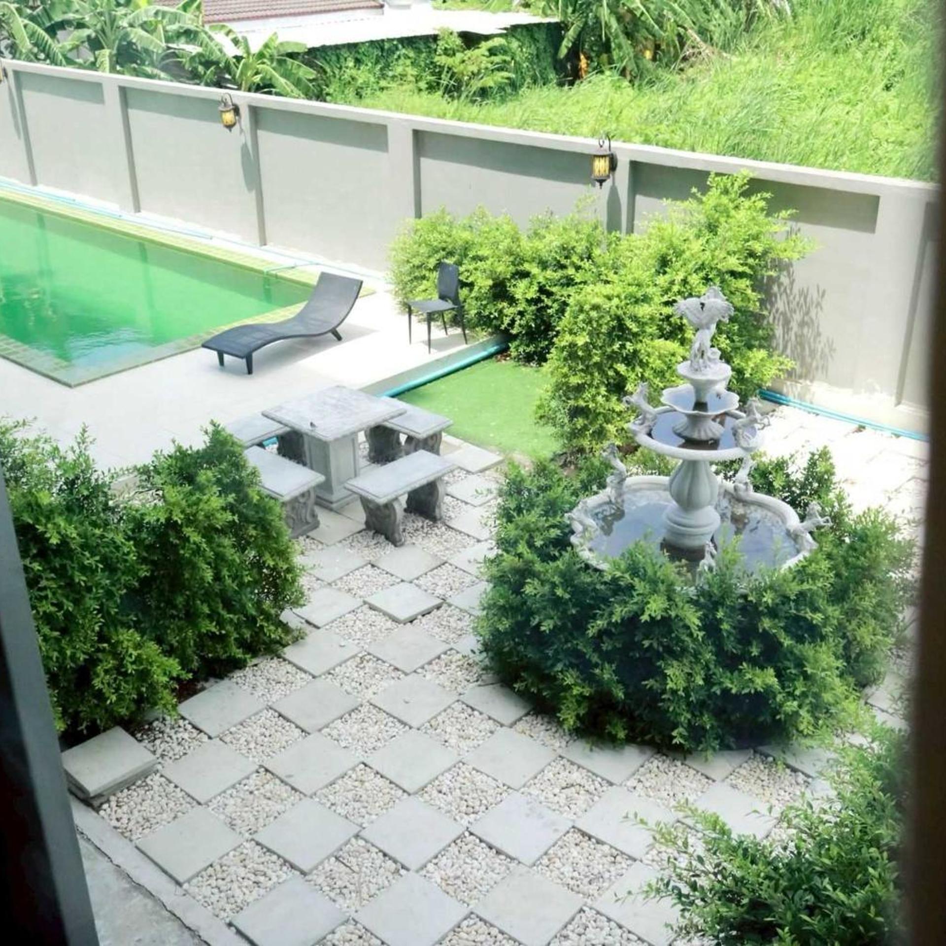 RQ Bangkok Sukhumvit 107 by Collection O 29/31