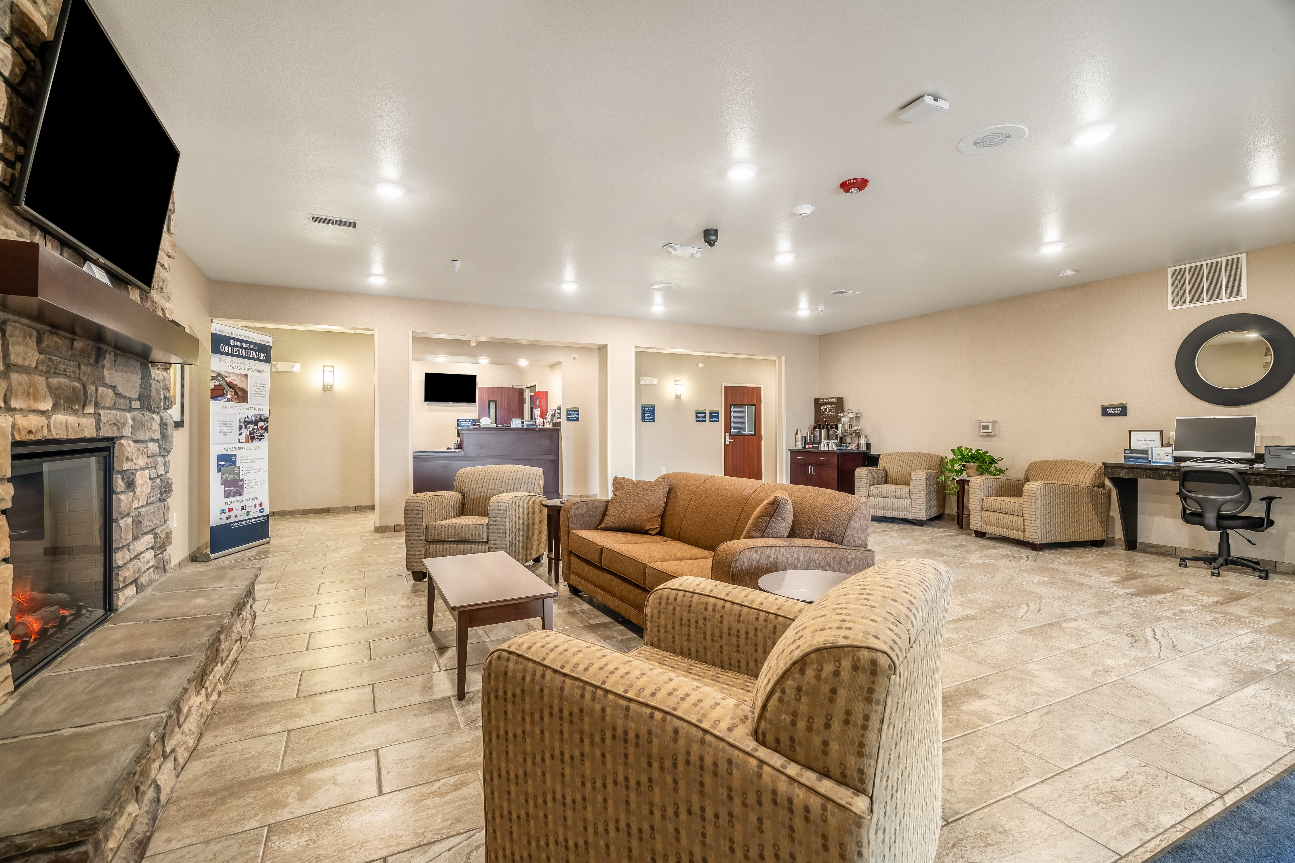Cobblestone Inn & Suites - Kermit 37/48