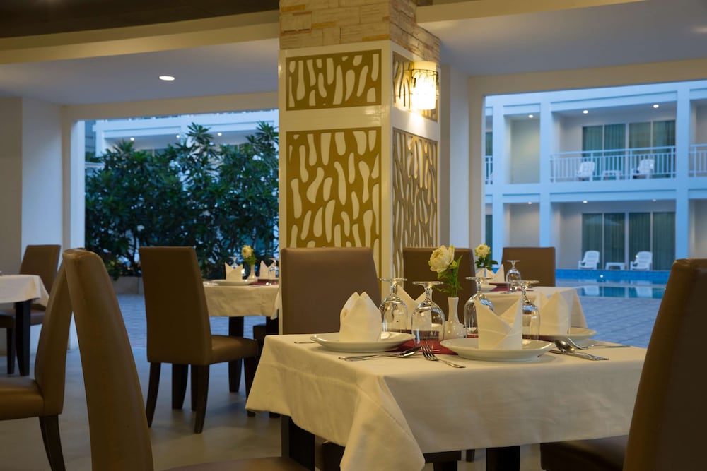 Chanalai Hillside Resort 53/74