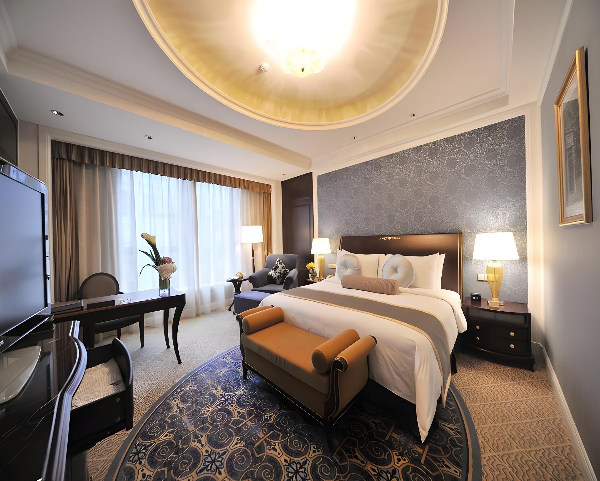 Executive, King Bed, Queen Bed
