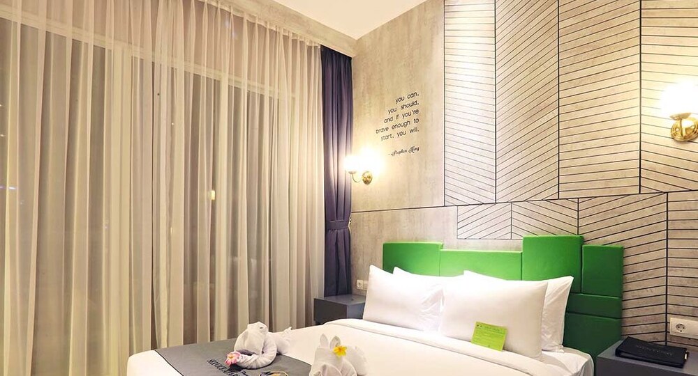 Menteng Park Exclusive Emerald 34/68
