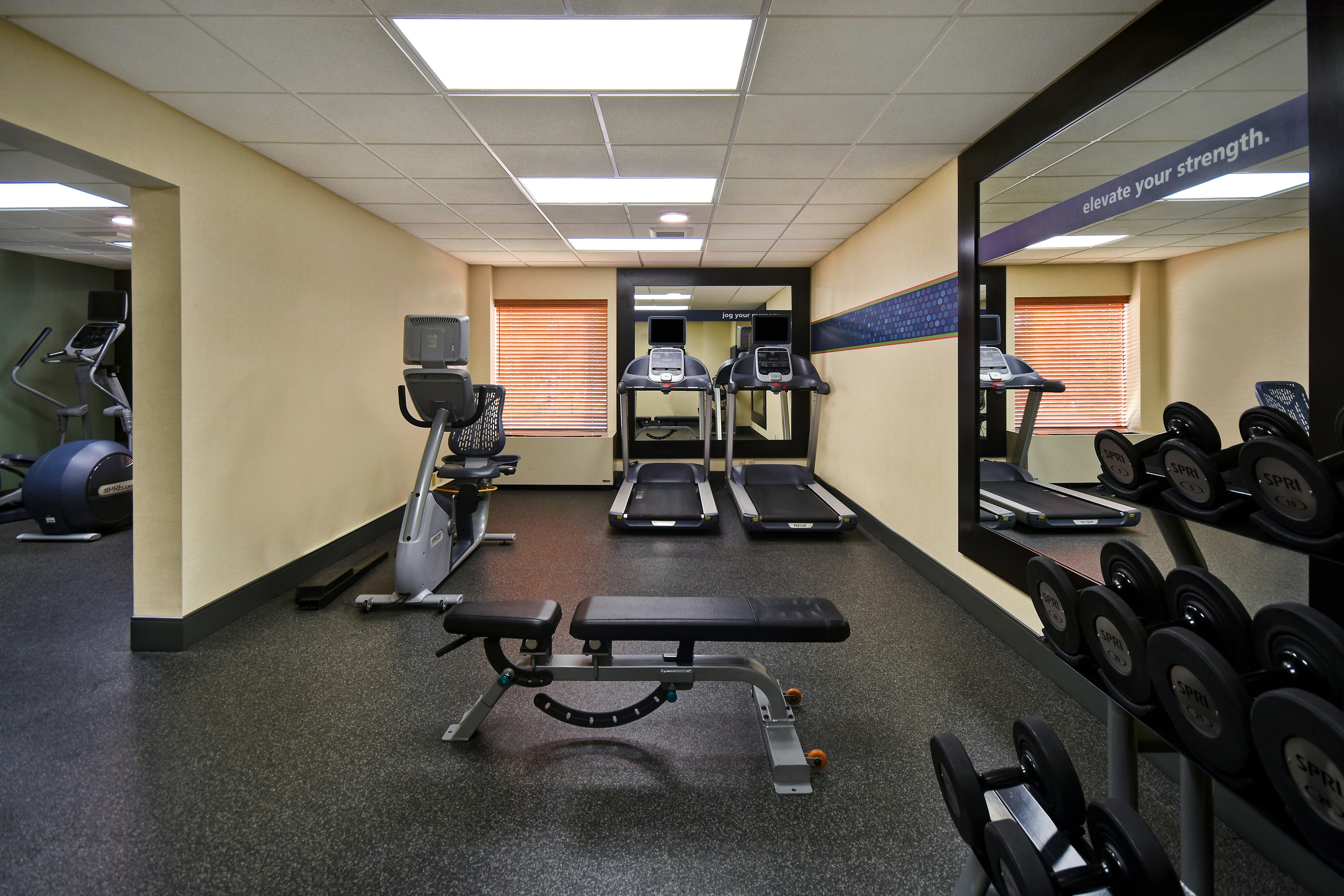 Hampton Inn White River Junction 48/81