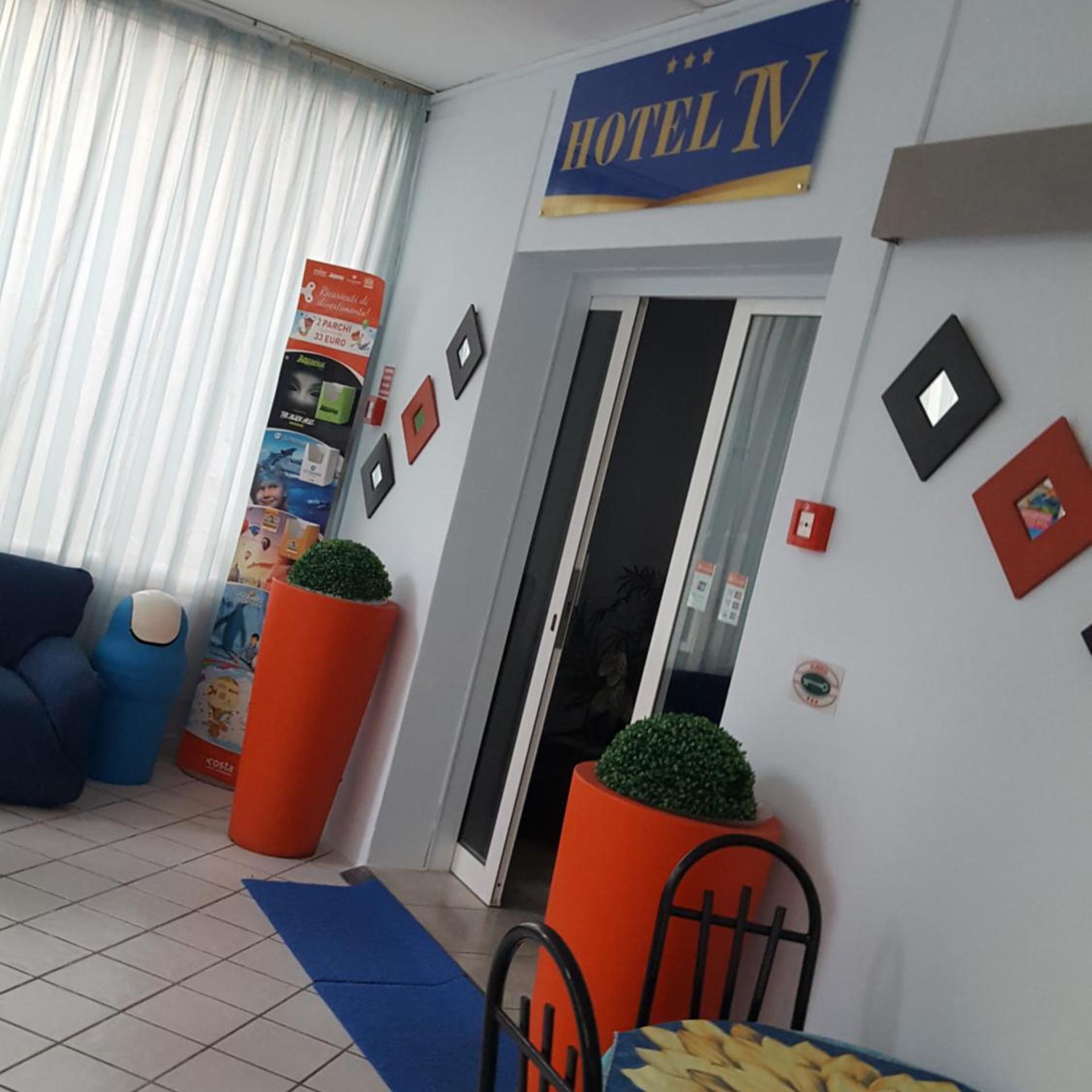 Tv 32/47