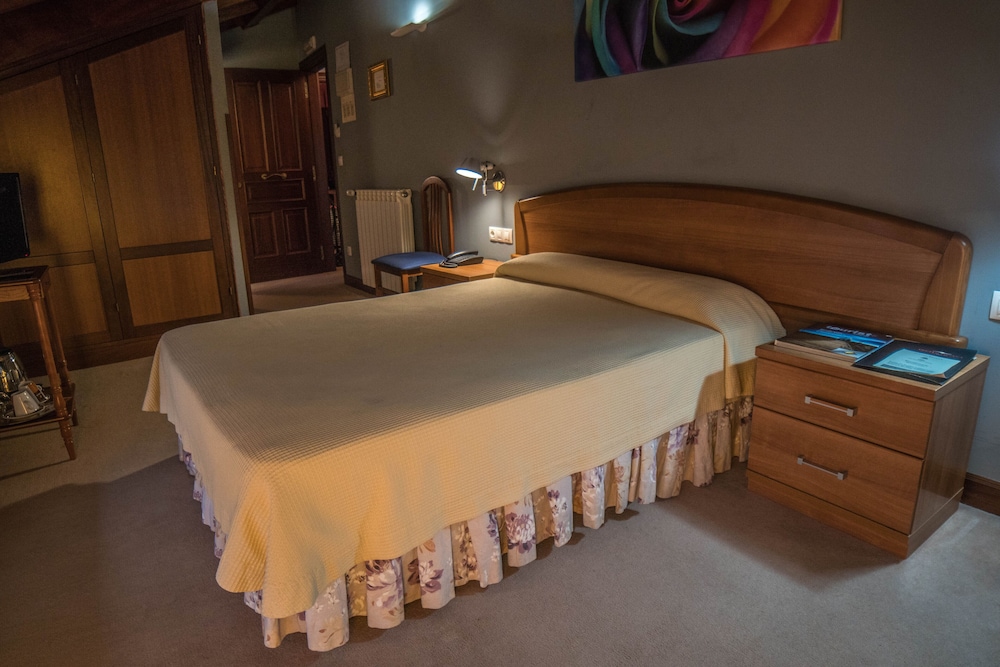 Gran Hotel Cela 26/64