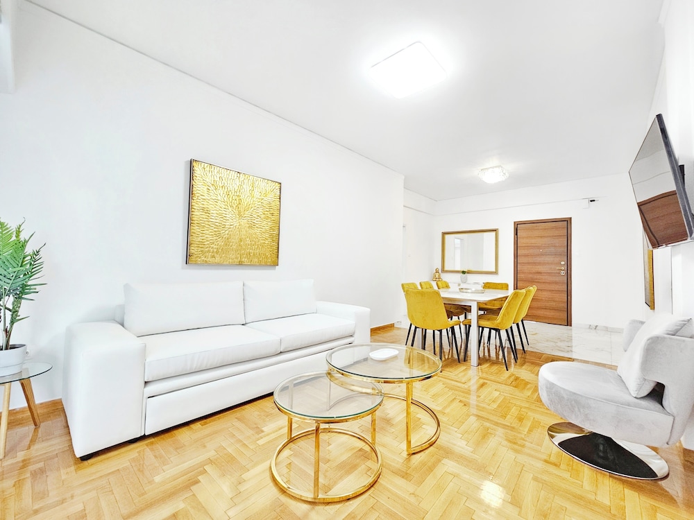 Athens House 33/49
