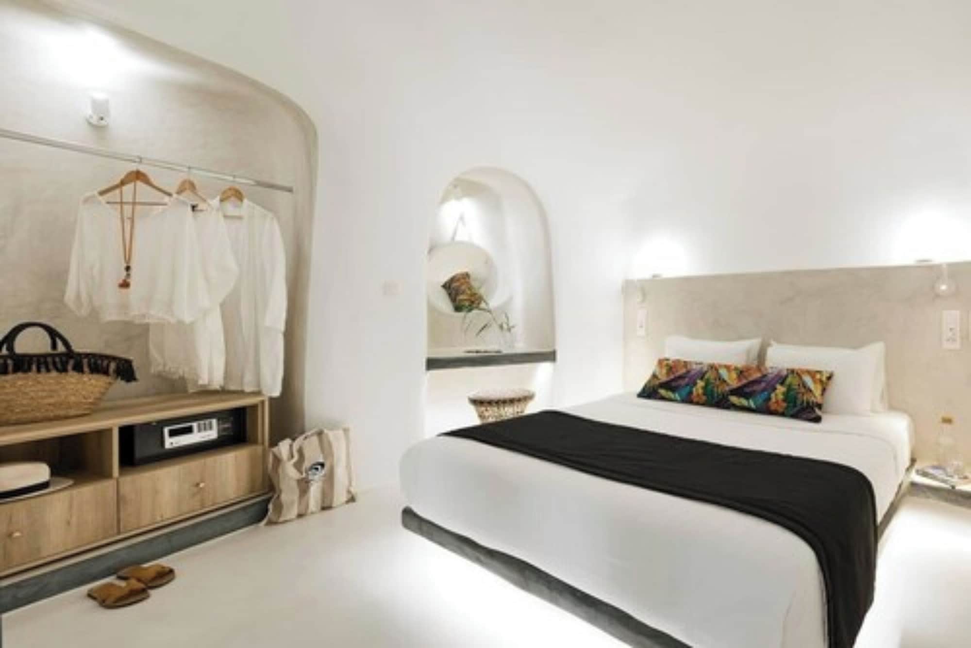 CAVE, EXCLUSIVE, SUITE, SEA VIEW, HOT TUB