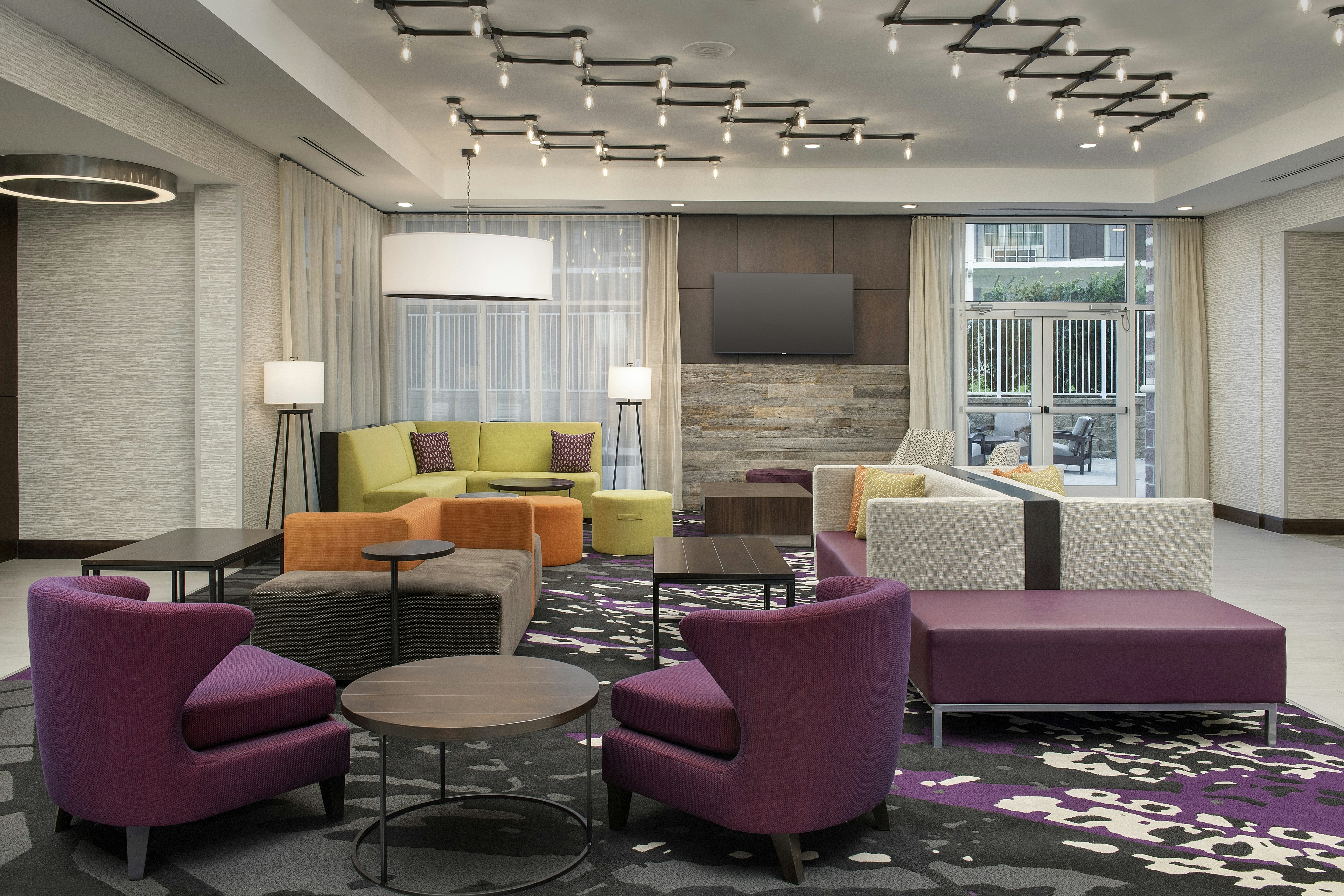 Hilton Garden Inn Columbia Airport 21/22