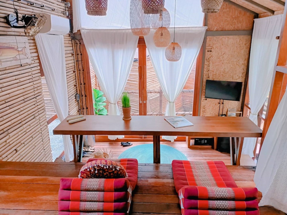 The Mud Samui 25/74