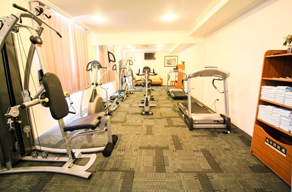Yaling Hotel 24/40