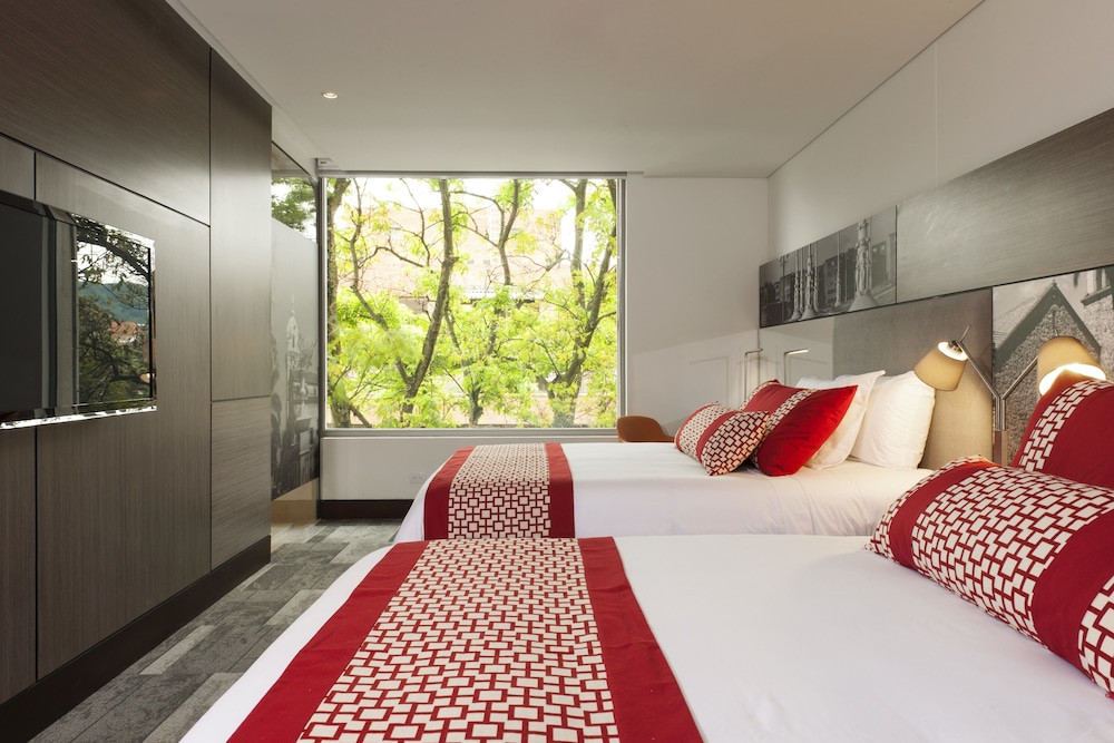 Ek Hotel 14/49