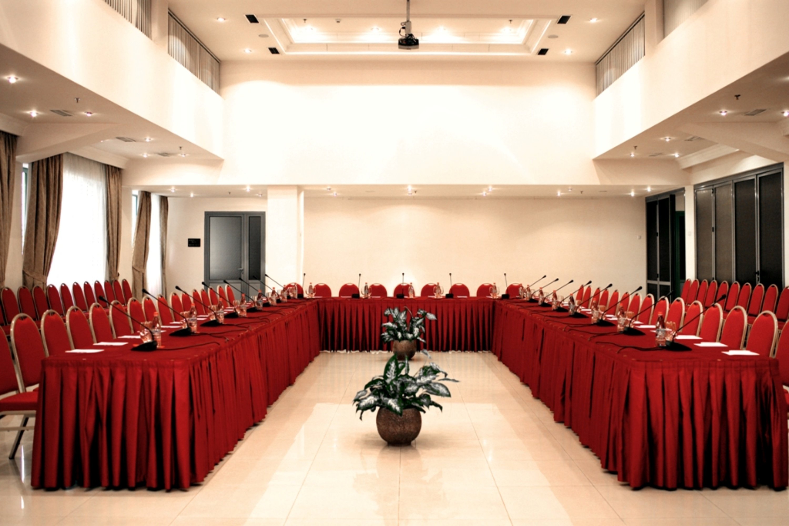 ANI PLAZA HOTEL 46/56
